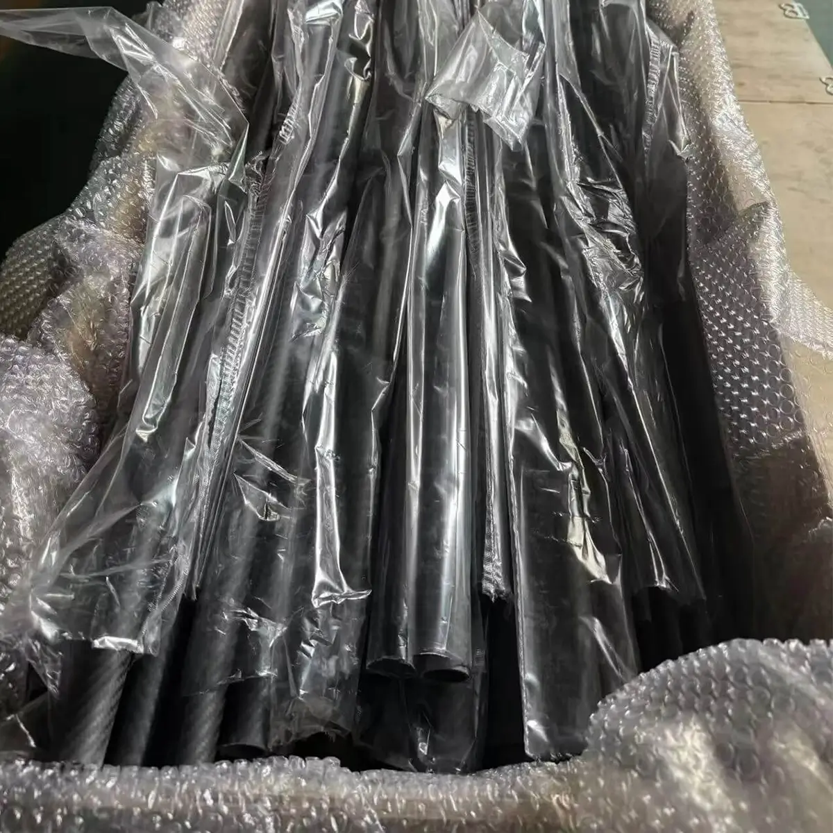 7 8 Kohlenstofffaser-Rundrohre Kundenausstellung