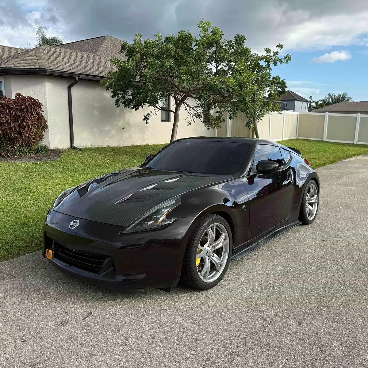 Capô do motor dianteiro em fibra de carbono para carro forjado para Nissan 370Z Sport Coupe