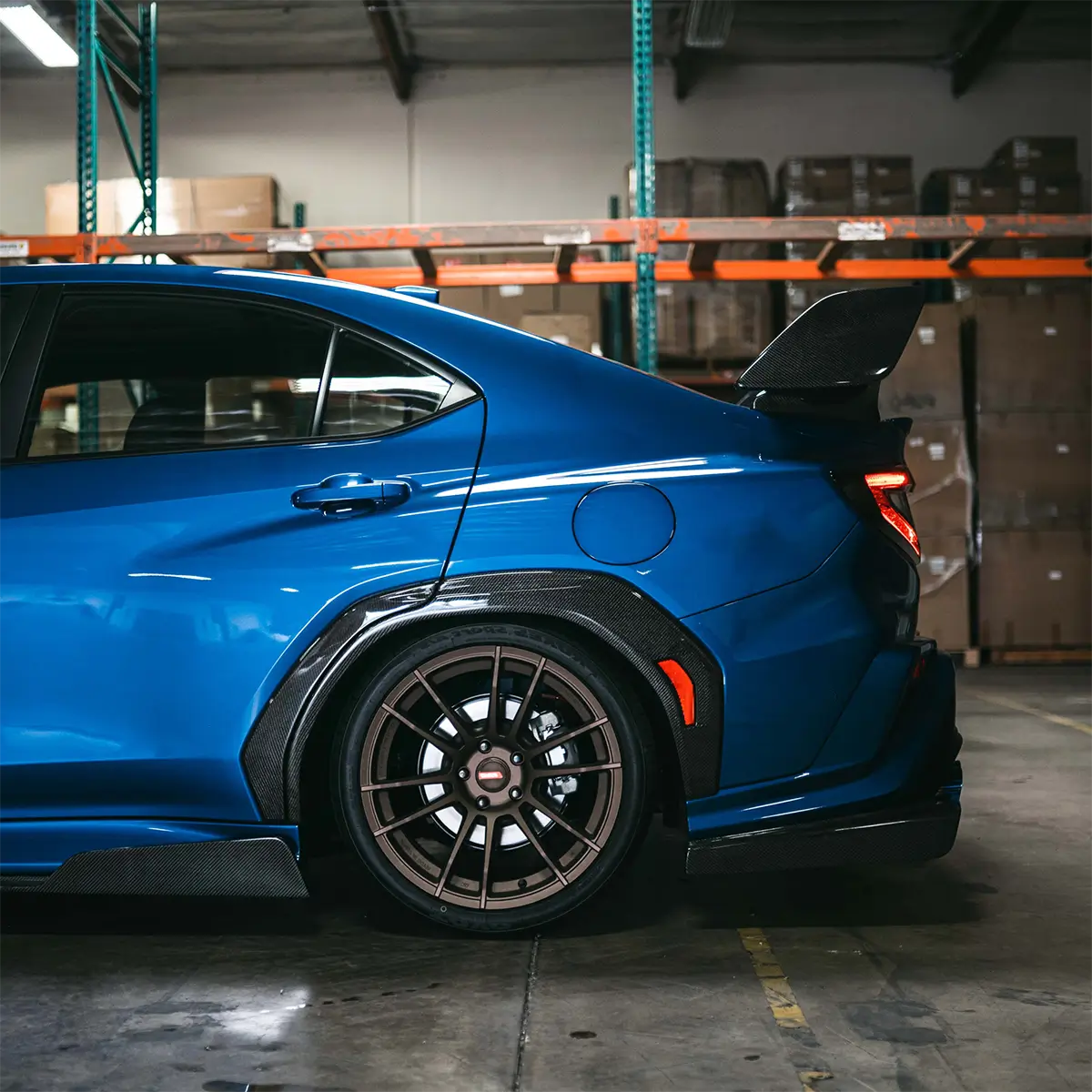 custom carbon fiber body kits, custom carbon fiber car body, custom carbon fiber fenders