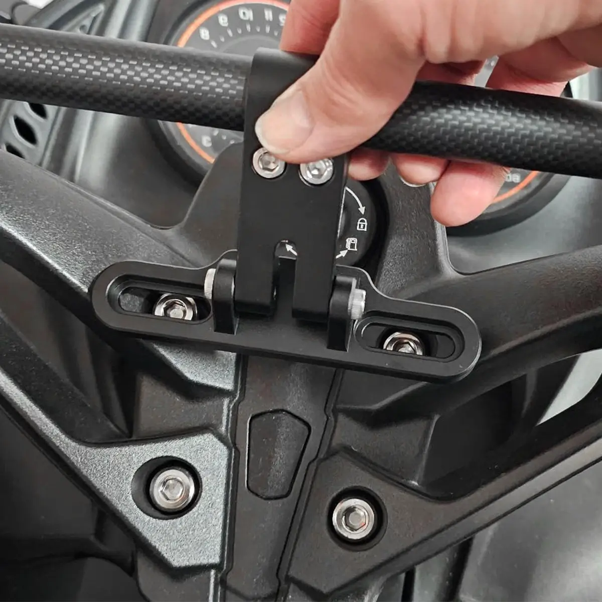custom carbon fiber moto handlebar crossbar